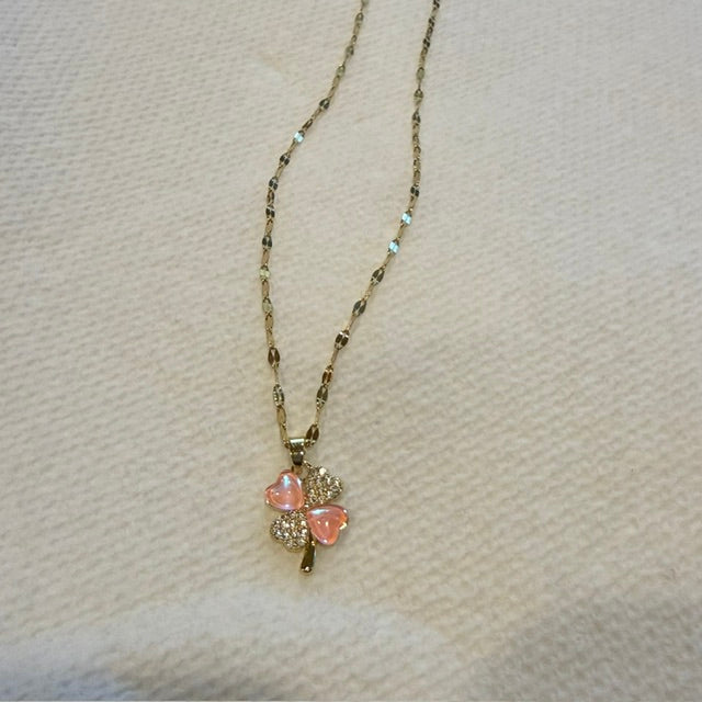 Lucky Pink | LUNAelo Confidence Collection